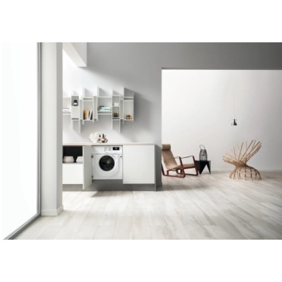 Стиральная машина Whirlpool BIWMWG71484E Стиральная машина Whirlpool BIWMWG71484E