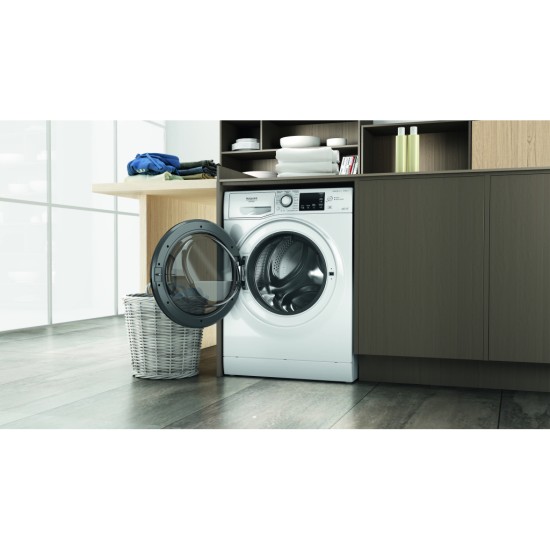Стиральная машина Hotpoint-Ariston NDB10570DAUA Стиральная машина Hotpoint-Ariston NDB10570DAUA