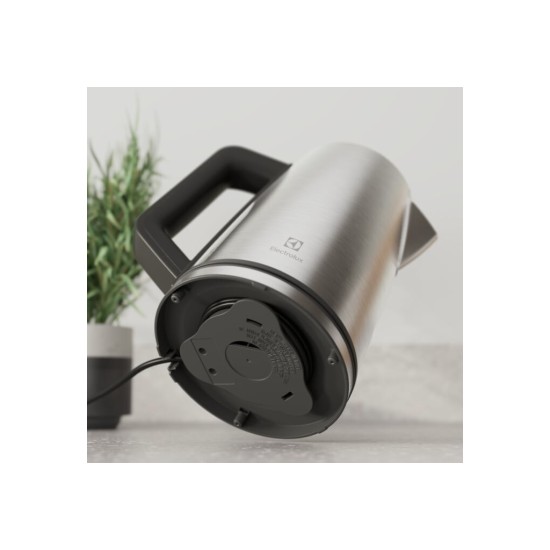 Электрочайник Electrolux E5K1-6ST Электрочайник Electrolux E5K1-6ST