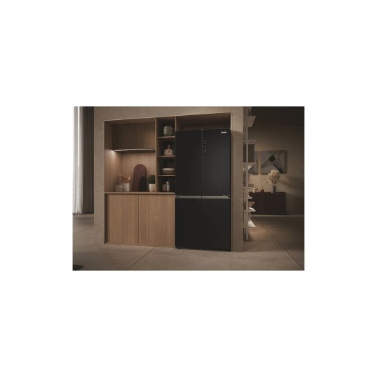 Холодильник Haier HCR3818ENPT