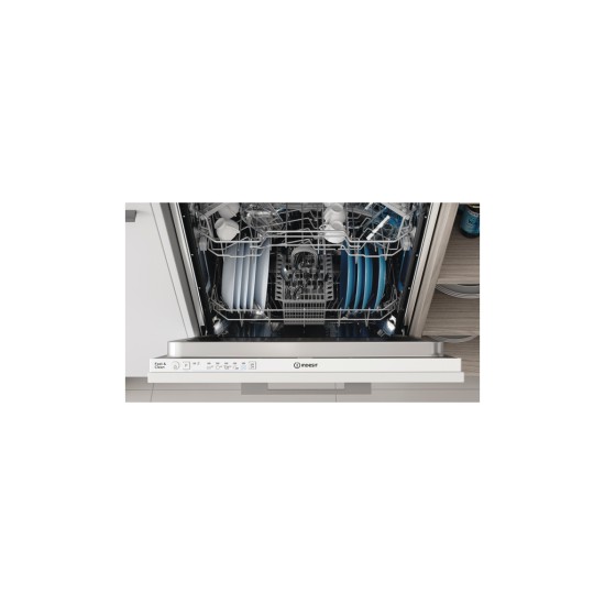 Посудомийна машина Indesit D2I HL326